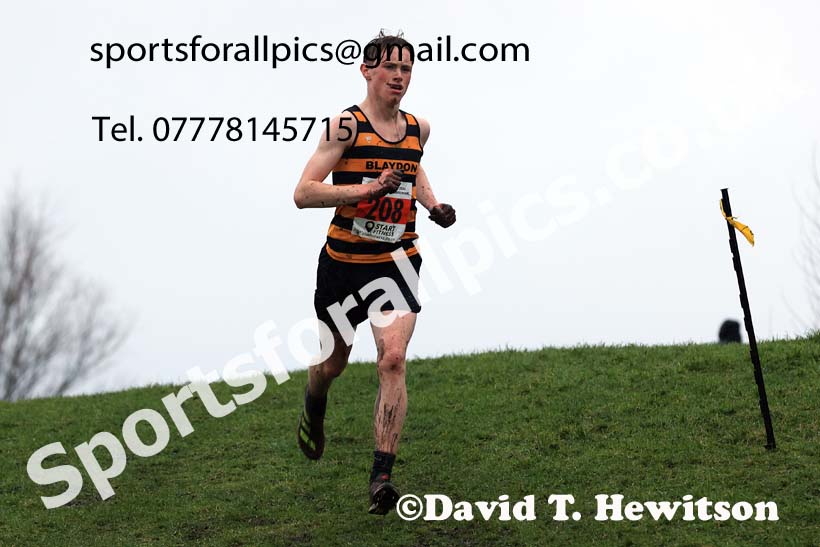 Boys under-15s 2023 North Eastern Cross Country Champs., Temple Park, South Shields. Photo: David T. Hewitson/Sports for All Pics